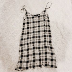 KENDALL AND KYLIE BLACK AND WHITE CHECKERED DRESS